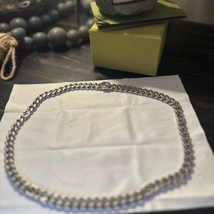 GUCCI NECKLACE WITH INTERLOCKING G